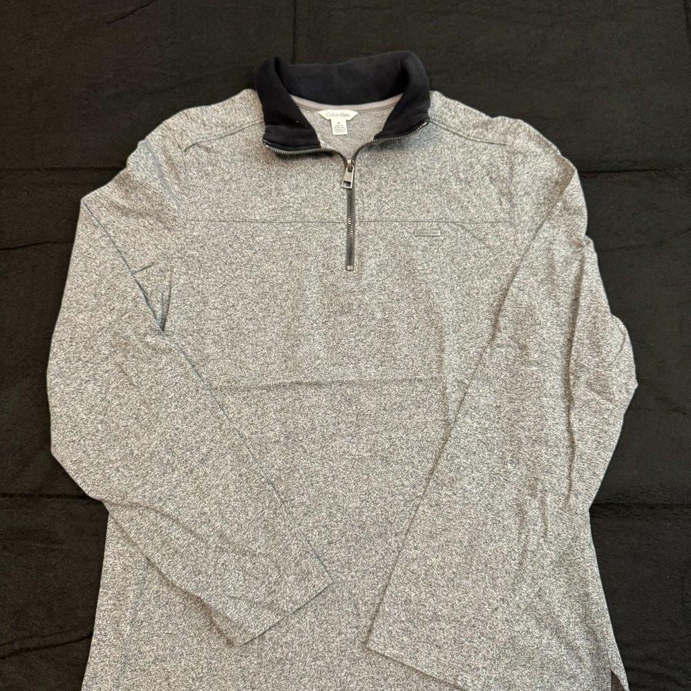 Calvin Klein - Men's 1/4 Zip Sweater - Medium (M)
